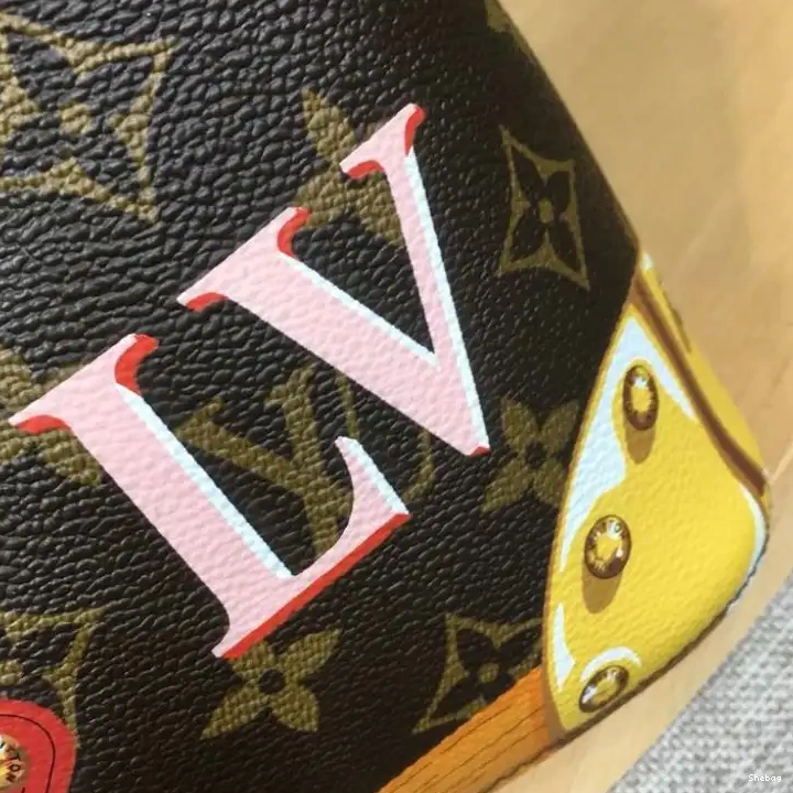LV Bags 19T1L0394 0711